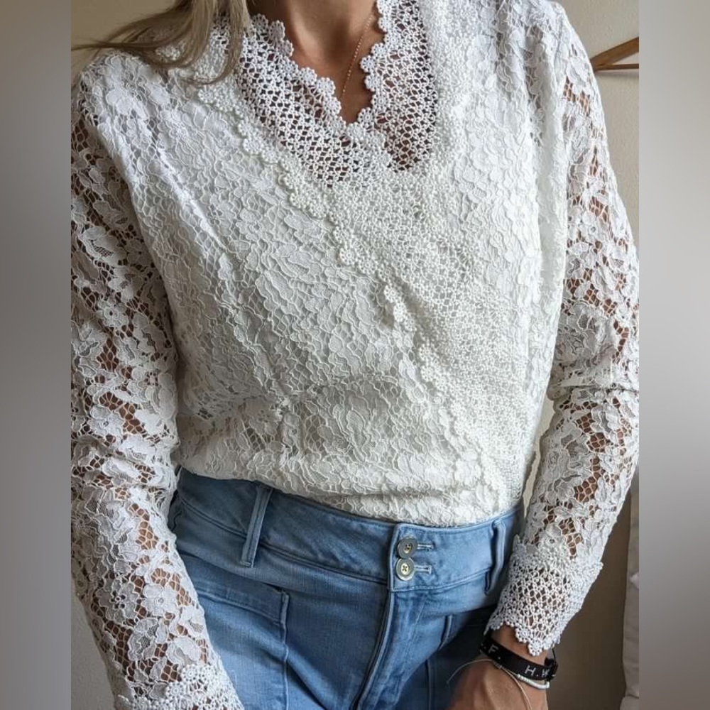 Strut & Bolt white lace body suit L